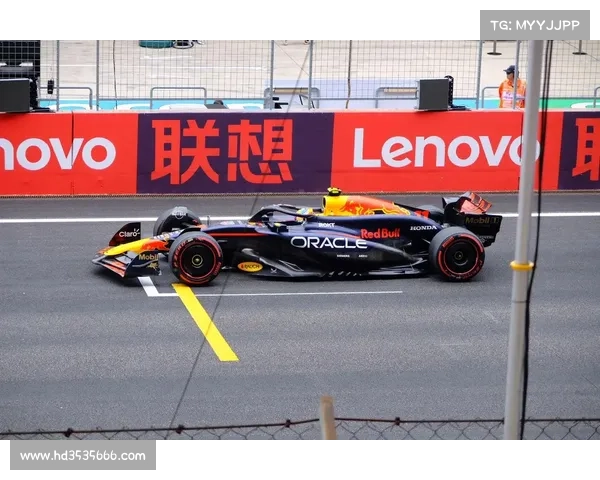 中国汽车文化周F1主题馆热力开启 模拟器体验预约火爆引热议 中国汽车文化周F1主题馆热力开启 模拟器体验预约火爆引热议